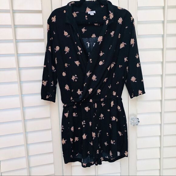 5 for $20. Romper - Picture 1 of 6